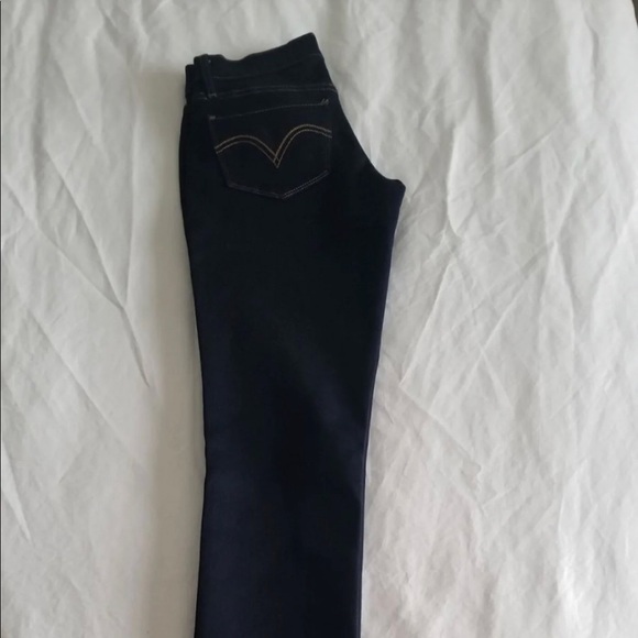 Dark Blue Levis Jeans - Picture 4 of 4